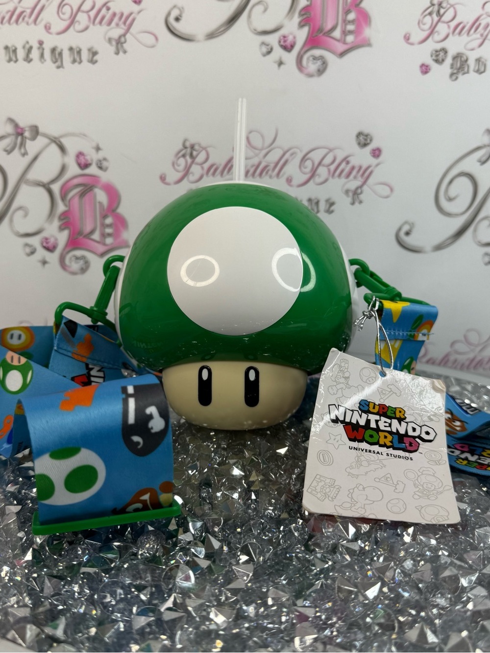Super Nintendo World 1-Up Mushroom Cup with Strap - Green & White new